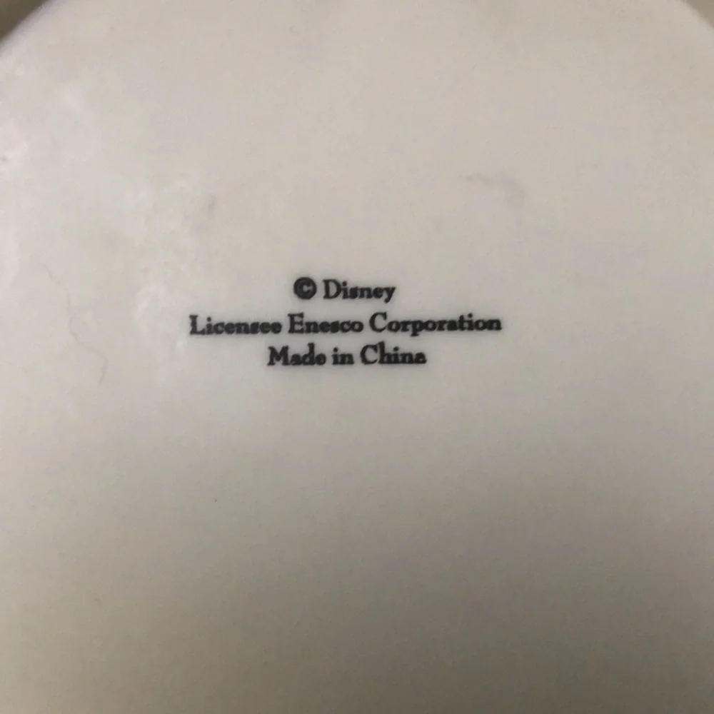 Disney Enesco 1996 Bas Relief Plate